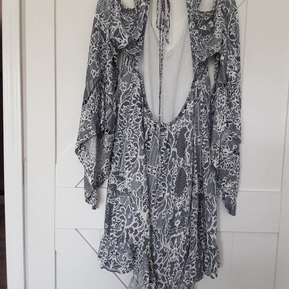 LARGE DRESS - Picture 3 of 4